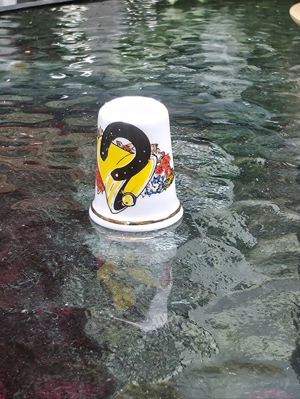 Vintage Horseshoe Fine Bone China Thimble